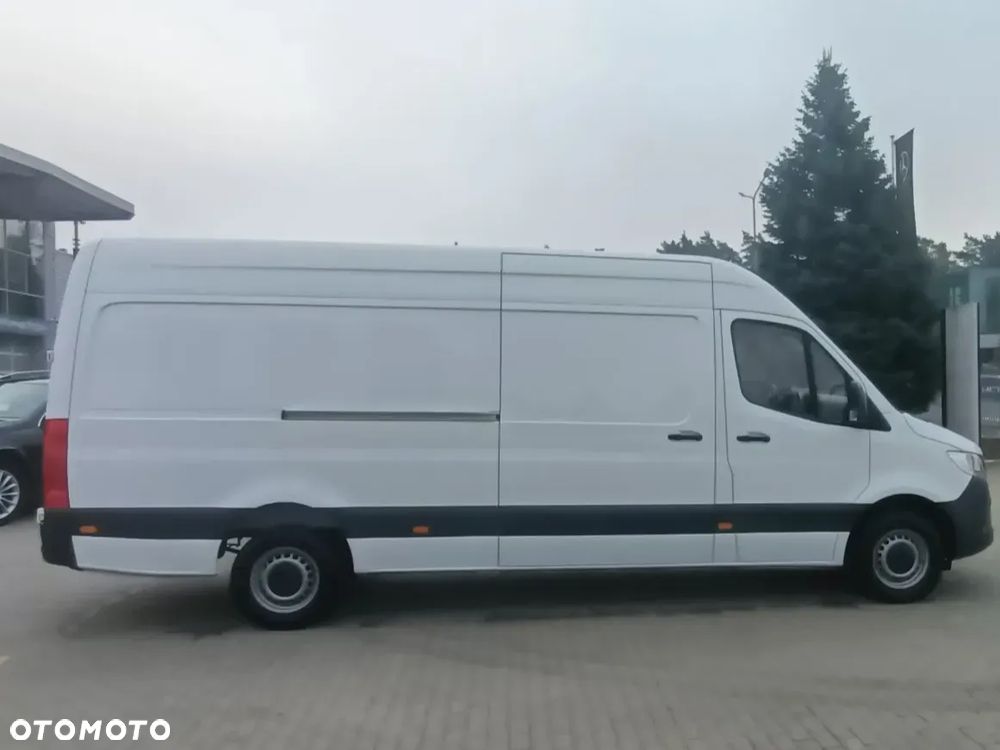Mercedes-Benz SPRINTER - 8