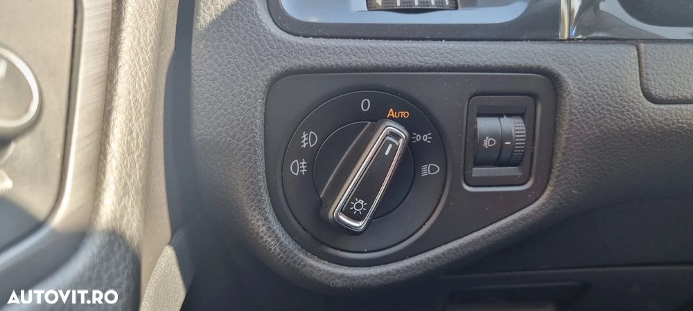 Volkswagen Golf - 7
