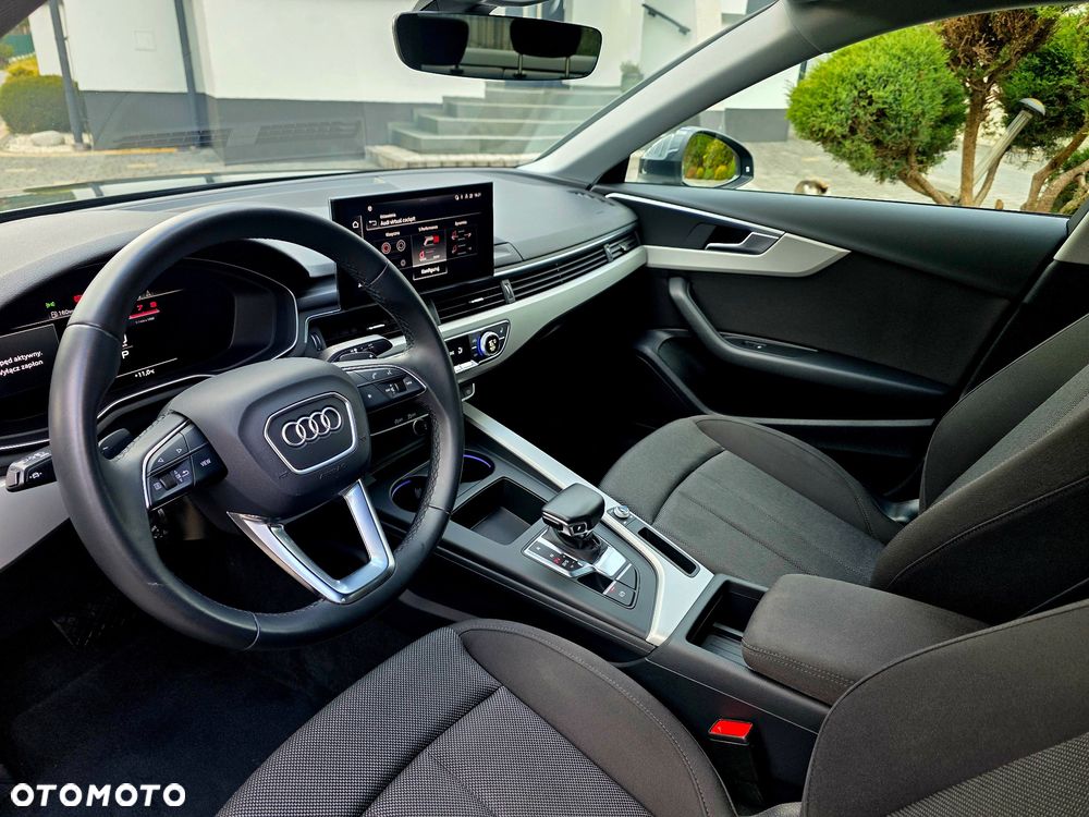 Audi A4 Limousine 35 TFSI S tronic advanced - 24