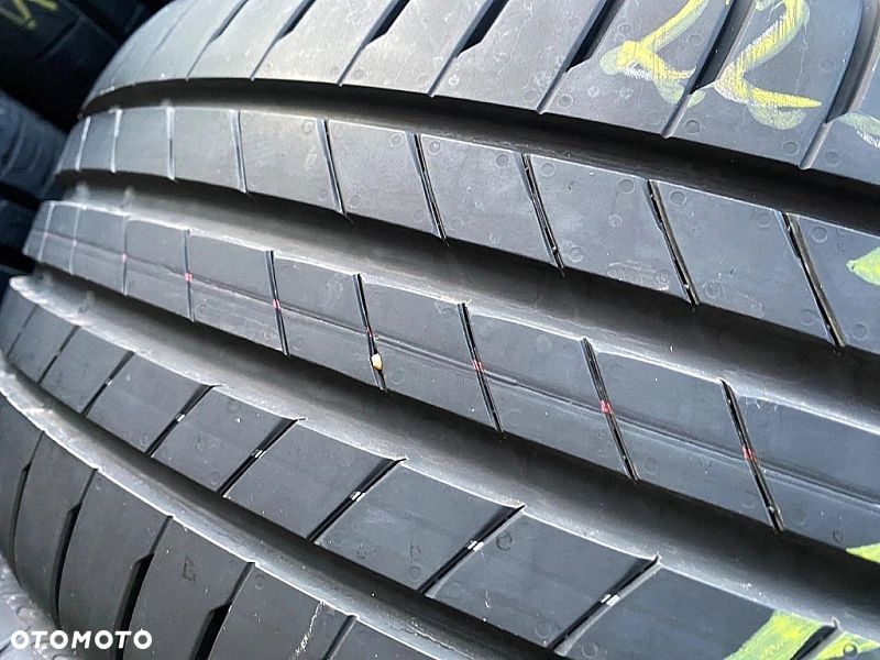 225/50/18 Bridgestomne Turan T005_5,8mm_4szt_(260) - 5