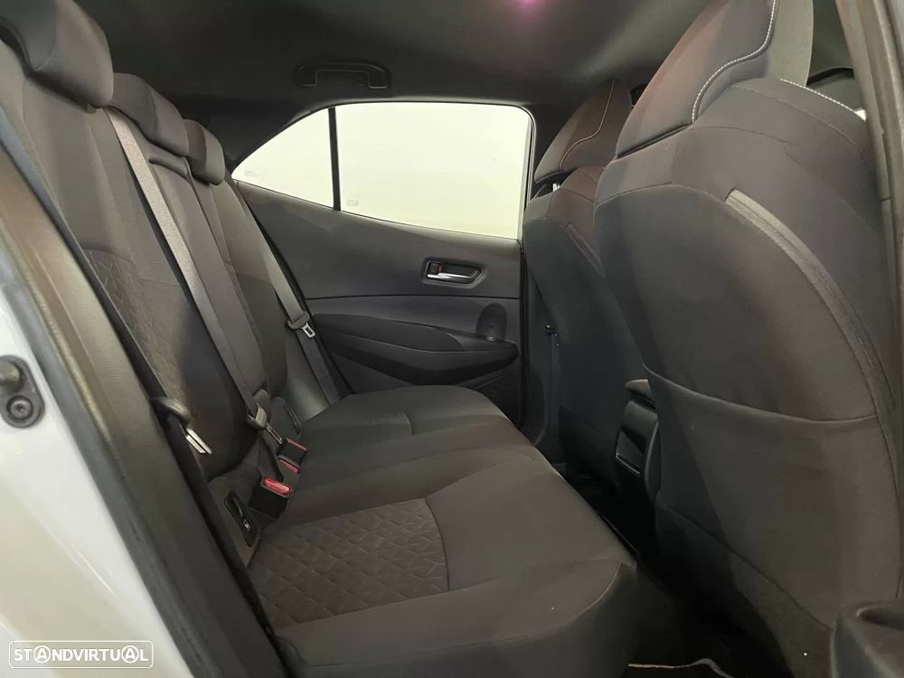 Toyota Corolla SD 1.8 Hybrid Comfort — fotografia 17
