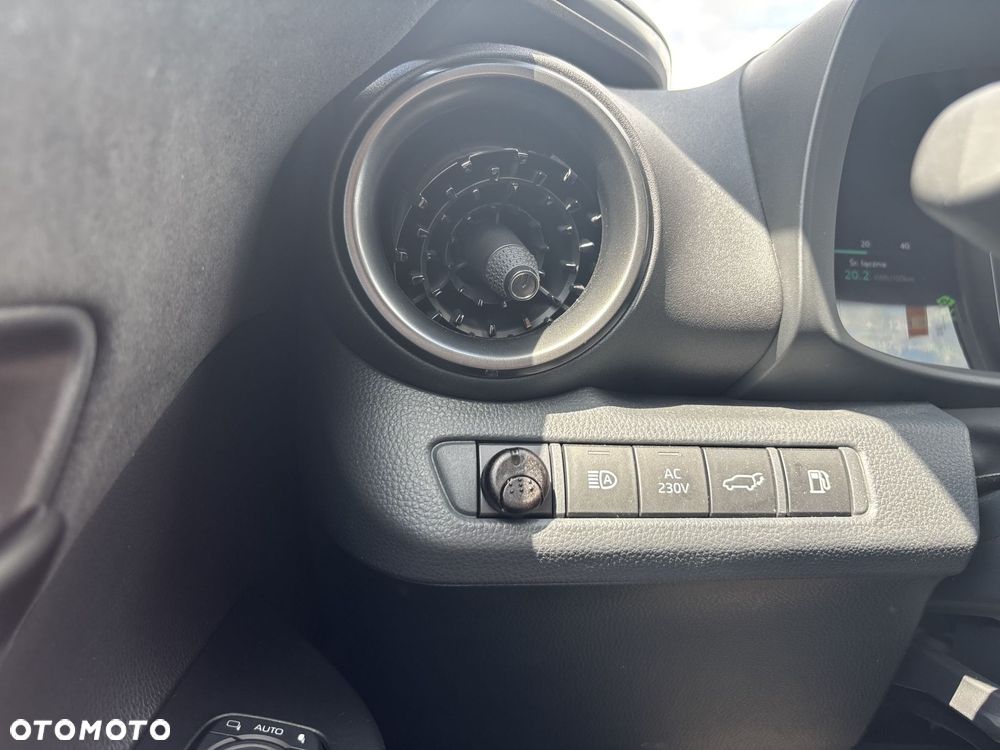 Toyota C-HR - 14