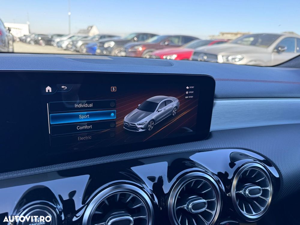 Mercedes-Benz CLA - 24