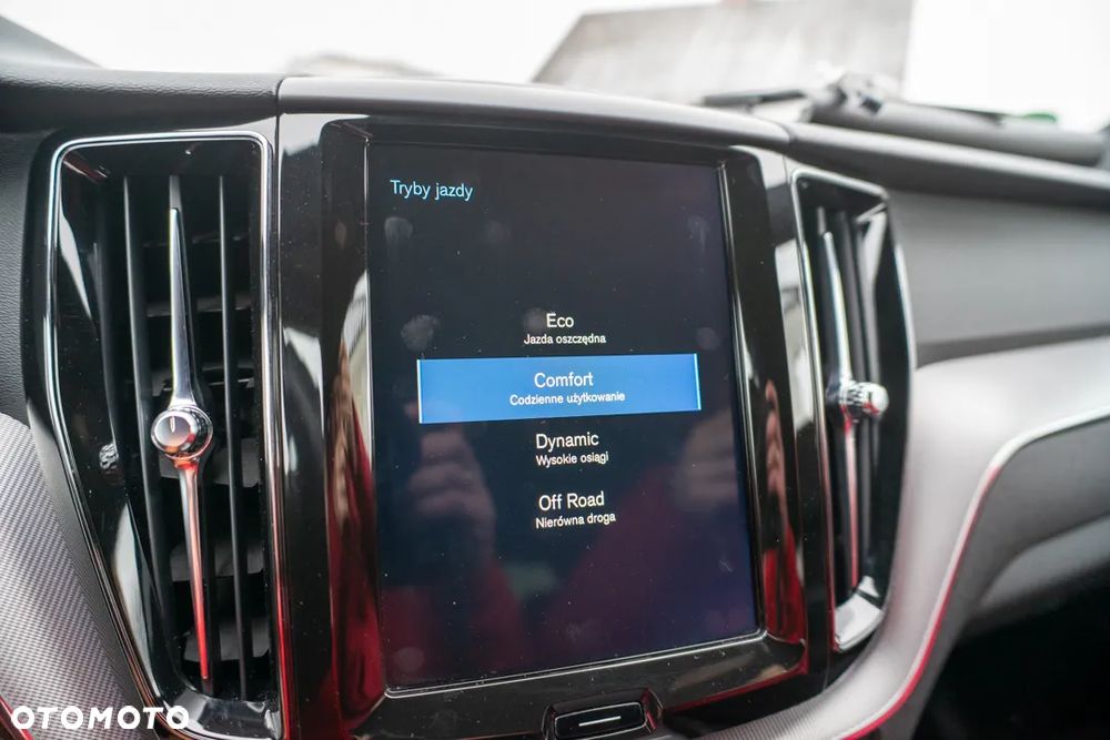 Volvo XC 60 D4 Geartronic RDesign - 35