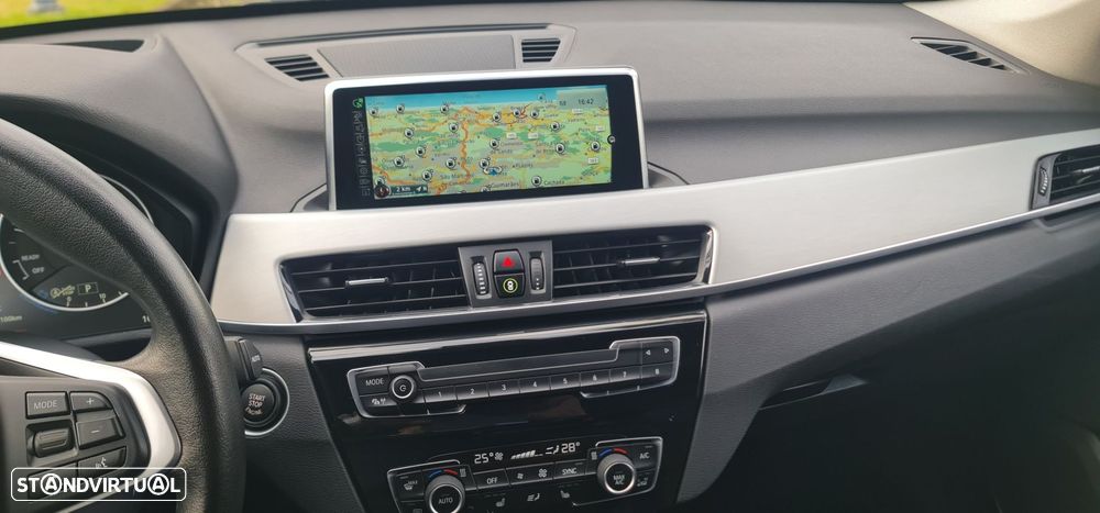 BMW X1 18 d sDrive Auto - 29