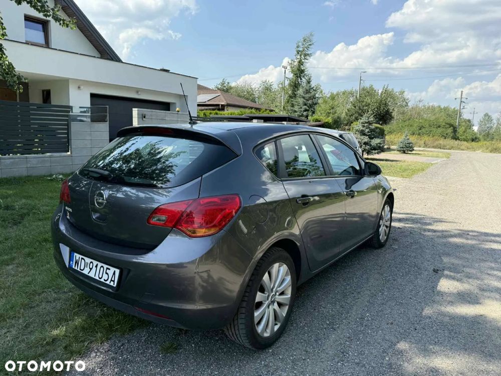 Opel Astra IV 1.4 Essentia - 5