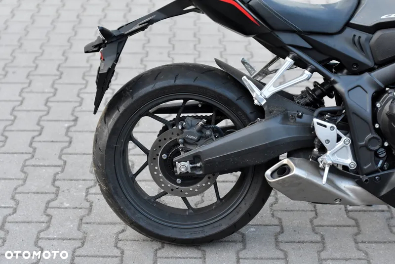 Honda CBR - 13