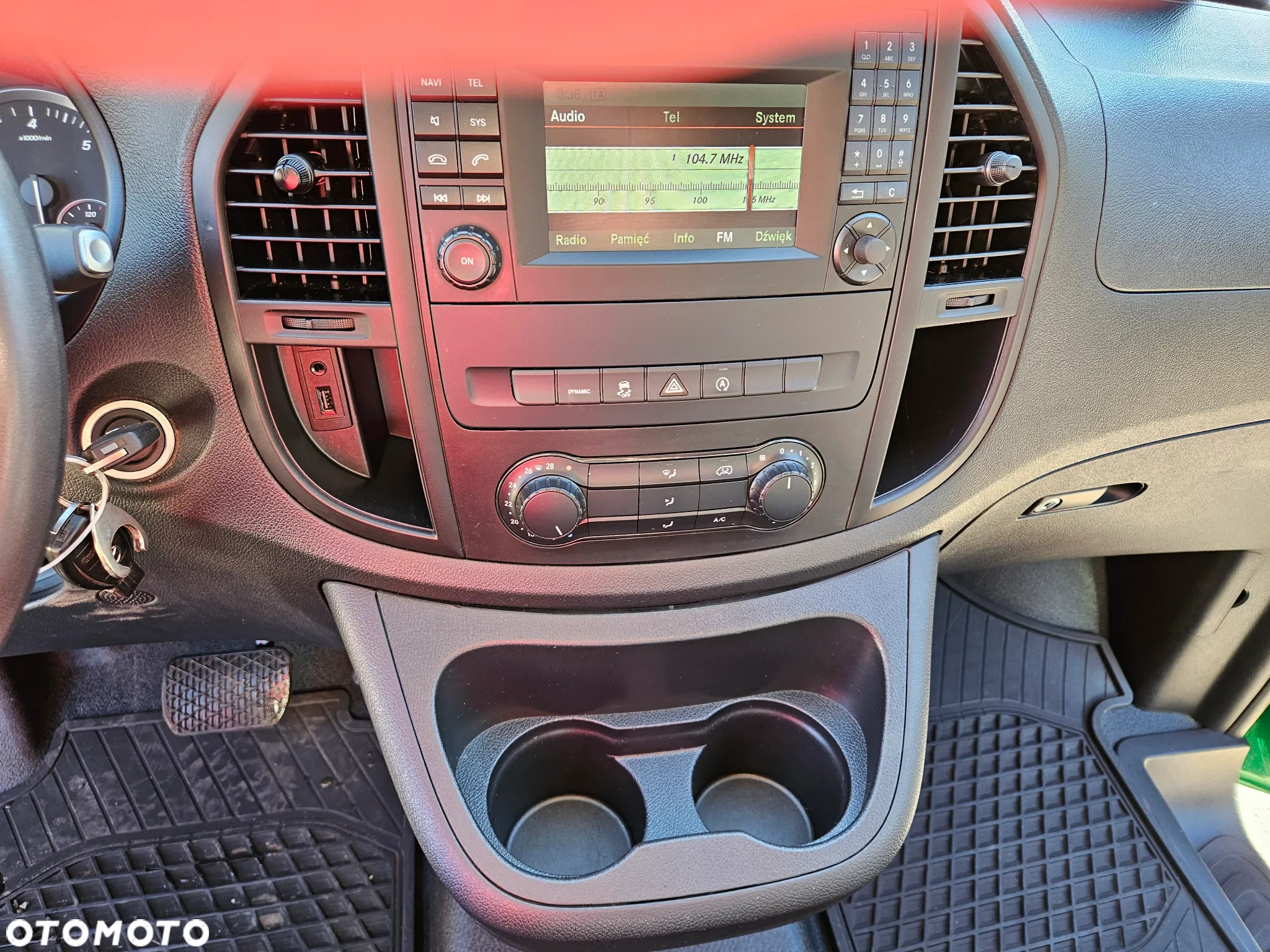 Mercedes-Benz Vito 4x4 automat 190ps long navi klima hak rej.04/ 2020 - 4