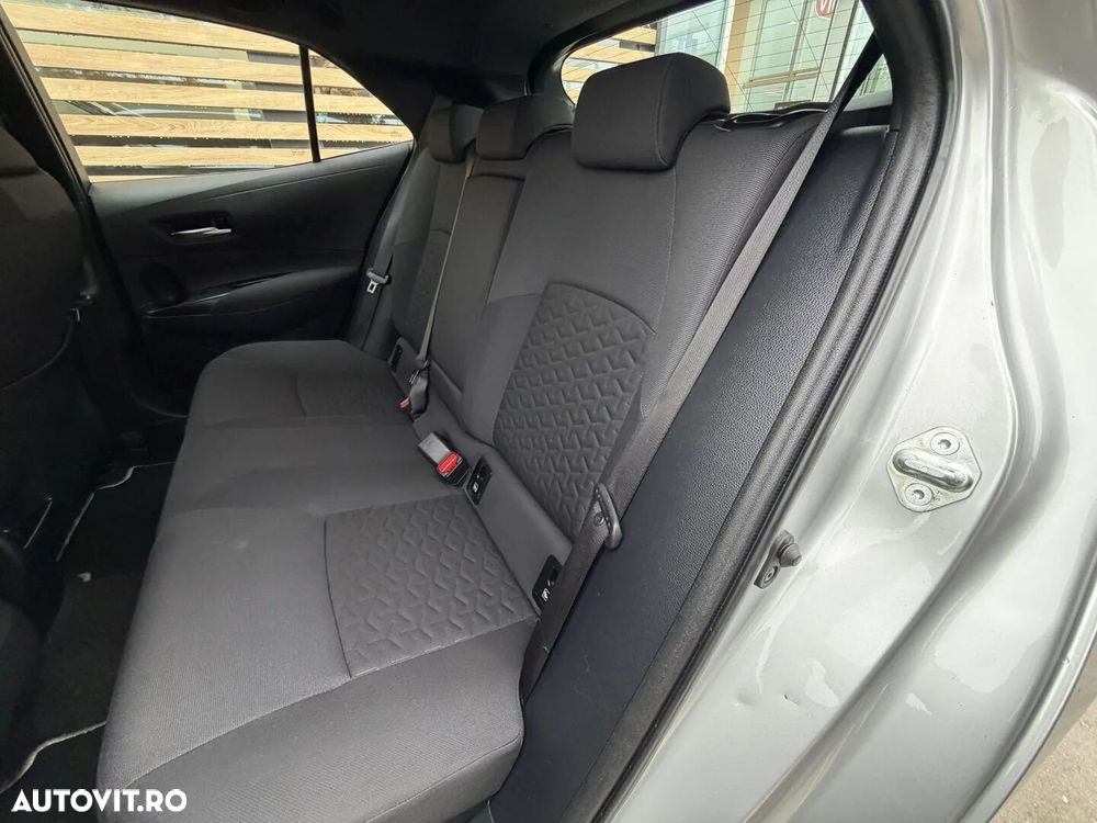 Toyota Corolla 1.8 HSD Dynamic - 11