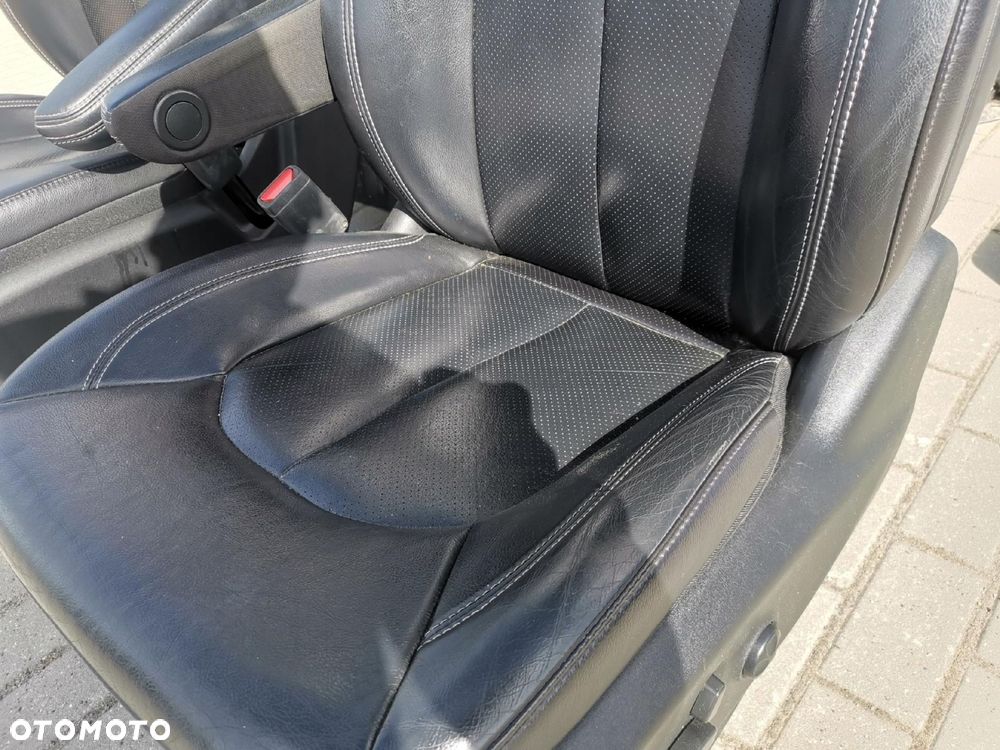 CHRYSLER PACIFICA II LIFT KOMPLET FOTELI BOCZKI 7 OSÓB - 7