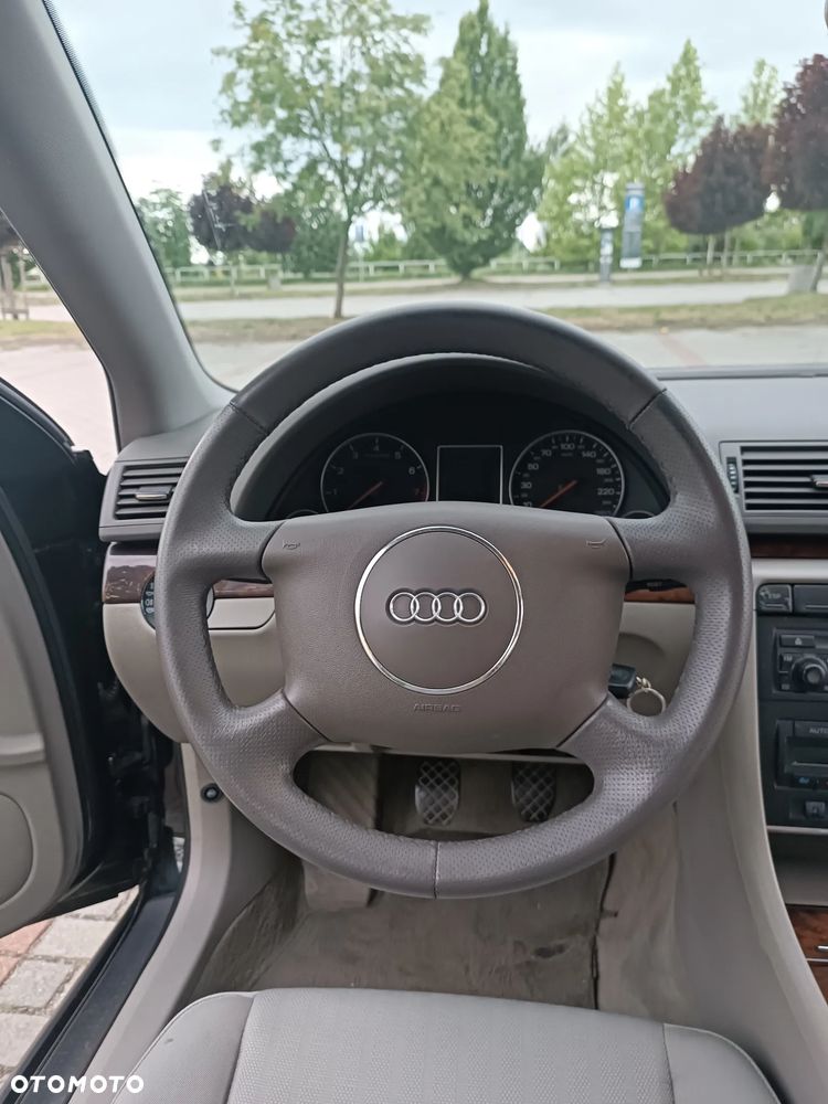 Audi A4 Avant 1.8 T - 9