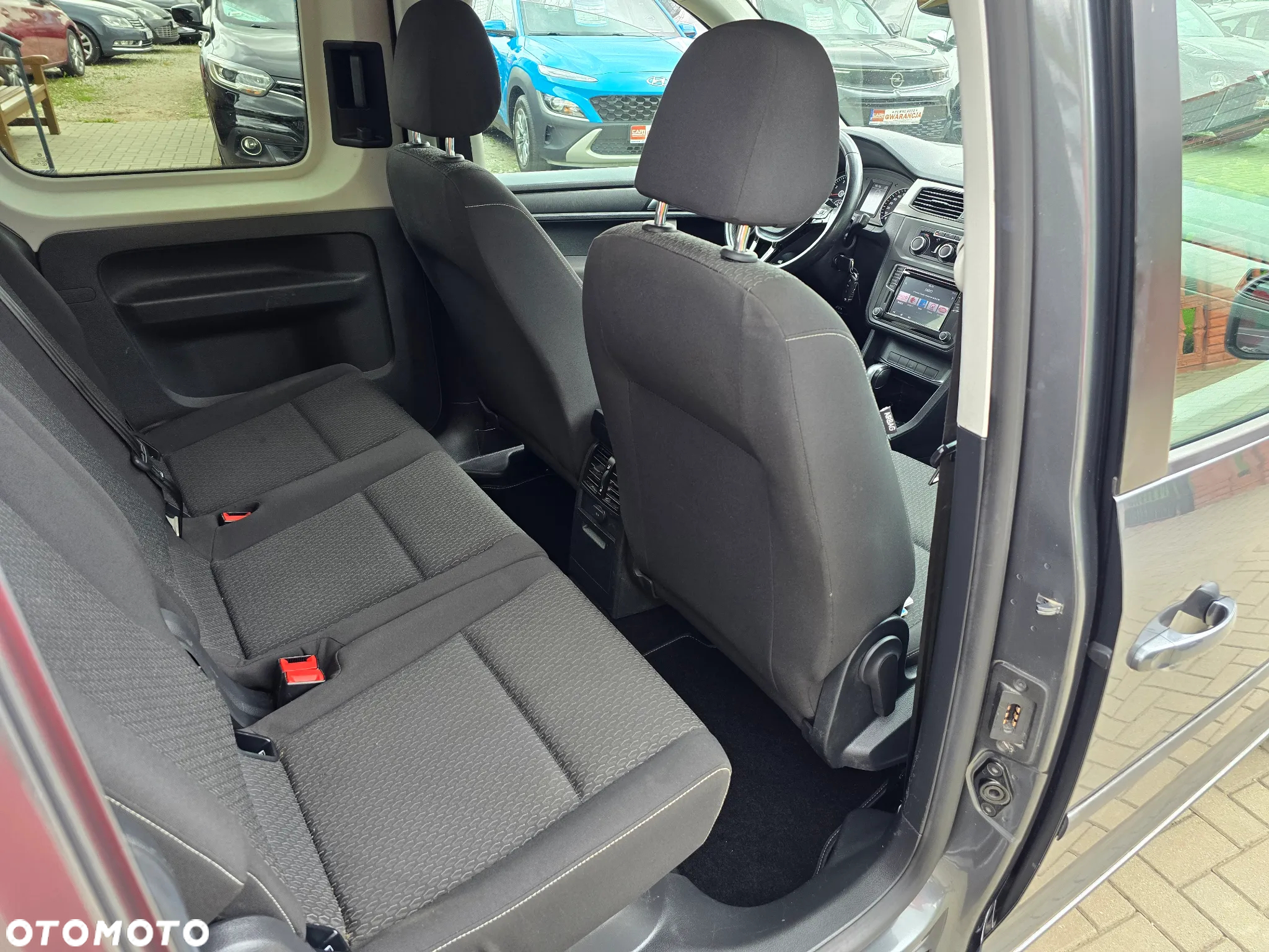 Volkswagen Caddy - 10