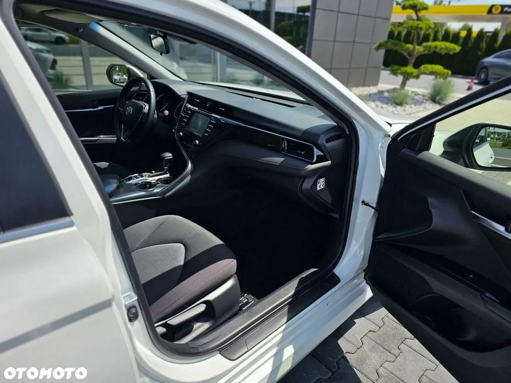 Toyota Camry 2.5 Hybrid Prestige CVT - 36