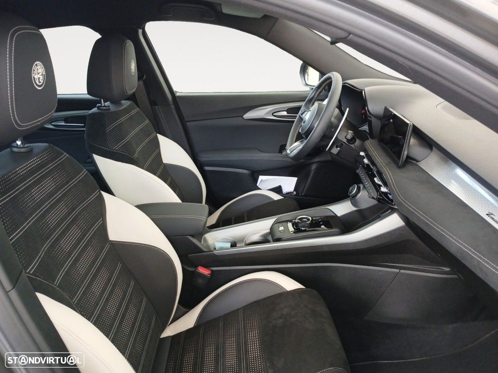 Alfa Romeo Tonale - 13