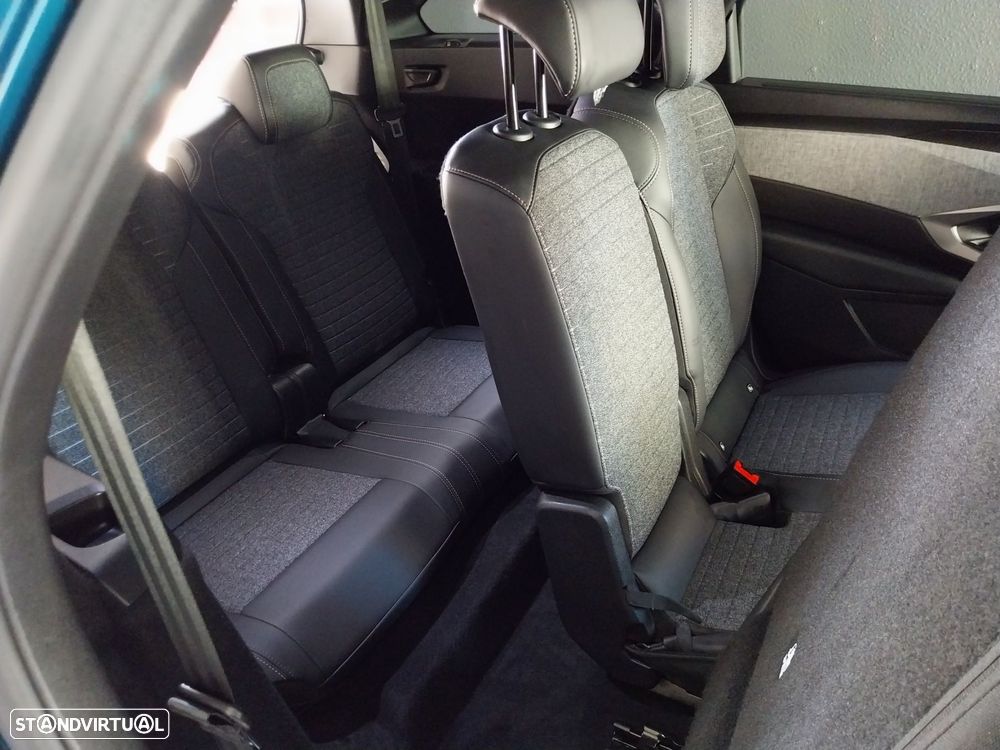 Peugeot 5008 - 9
