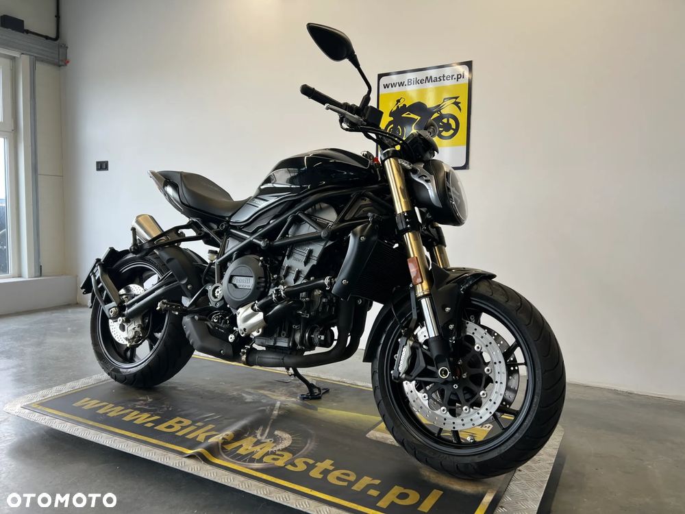 Benelli 752 S - 3