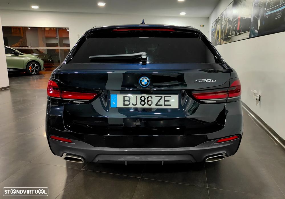 BMW 530 e Pack Desportivo M - 19