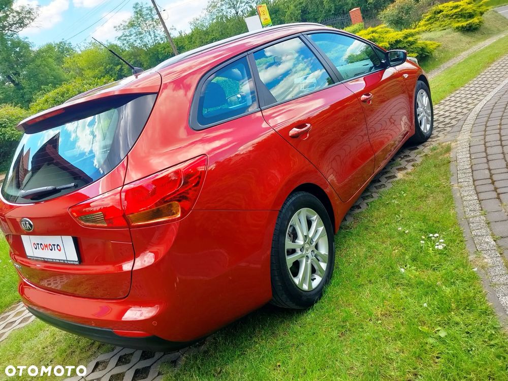 Kia Ceed 1.4 CVVT SW LX - 12