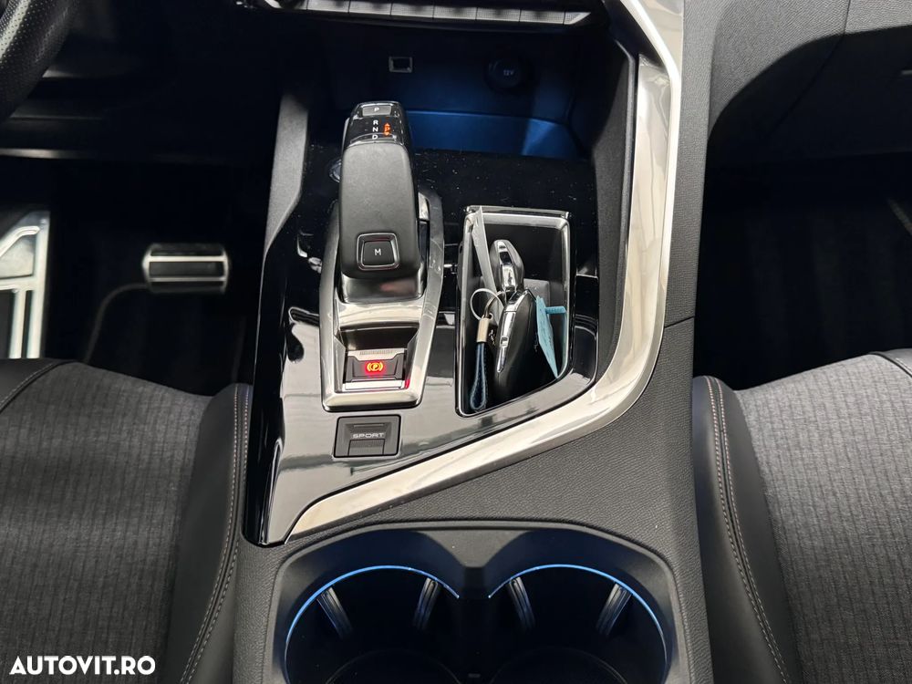 Peugeot 5008 GT LINE - 26