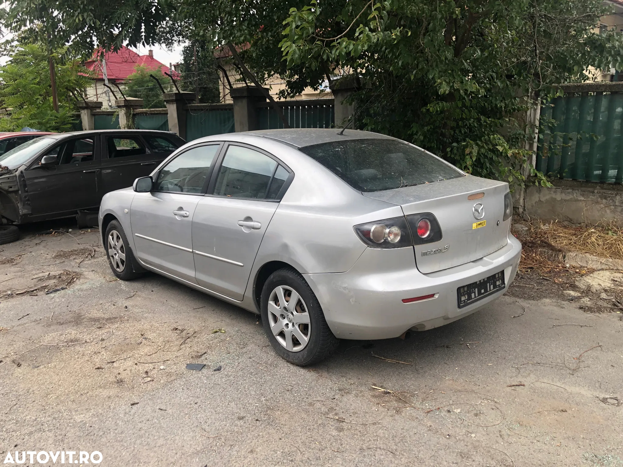 Dezmembrez Mazda 3 gri argintiu 2006 - 4