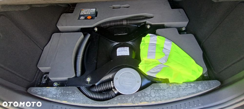 Ford Focus 1.6 FF Titanium - 29