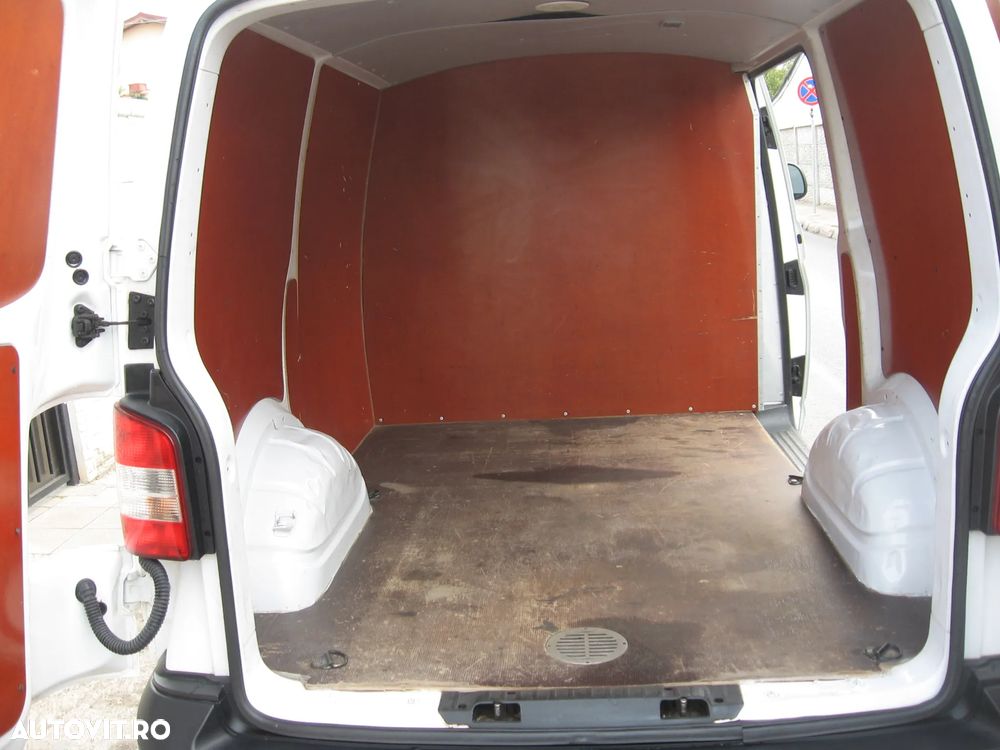 Volkswagen Transporter - 8