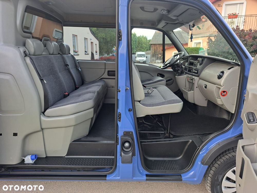 Nissan Interstar - 13
