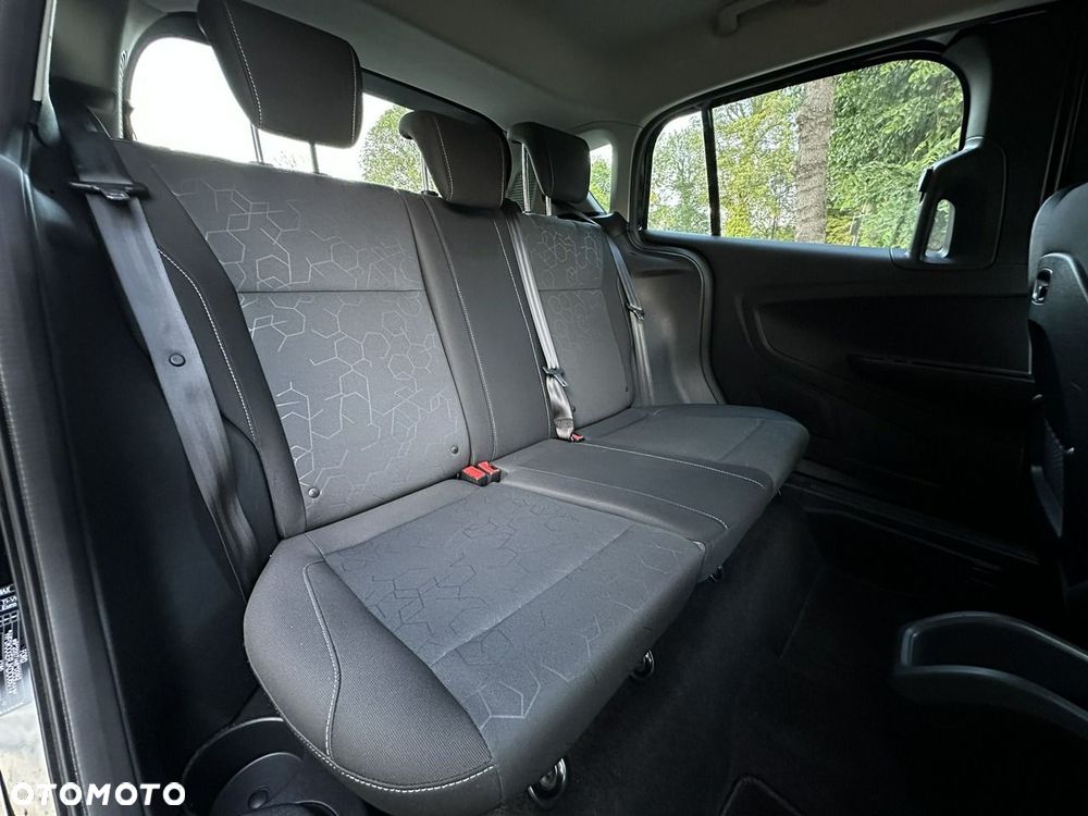 Ford B-MAX - 13
