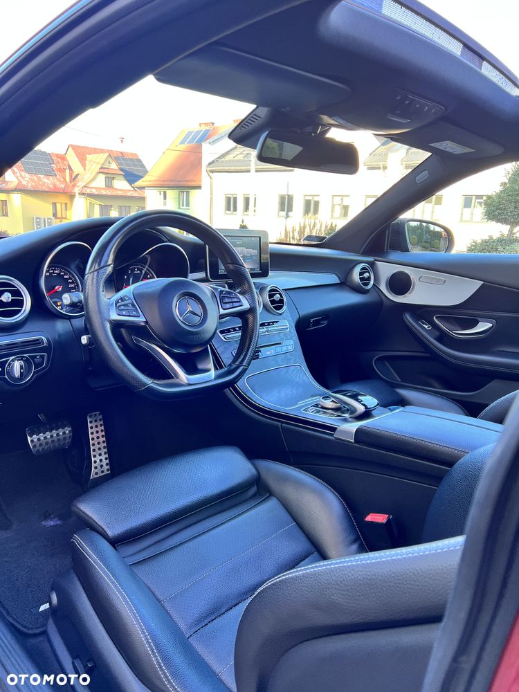 Mercedes-Benz Klasa C 300 9G-TRONIC - 17