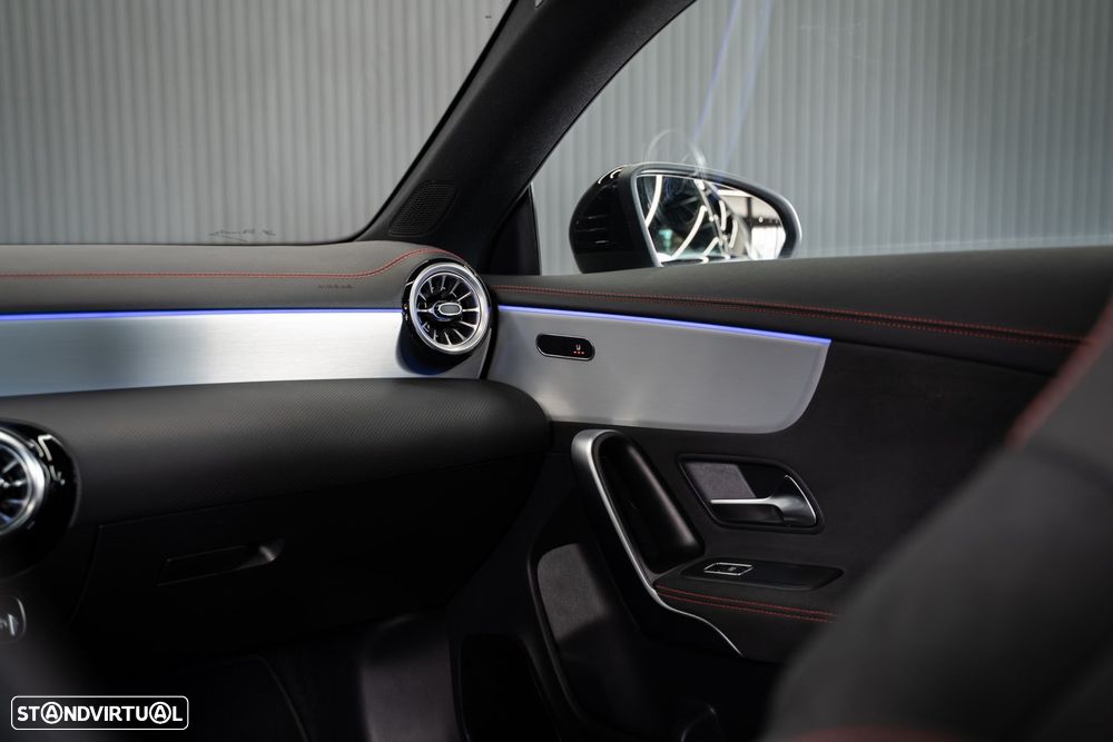 Mercedes-Benz CLA 250 e Shooting Brake AMG Line - 50