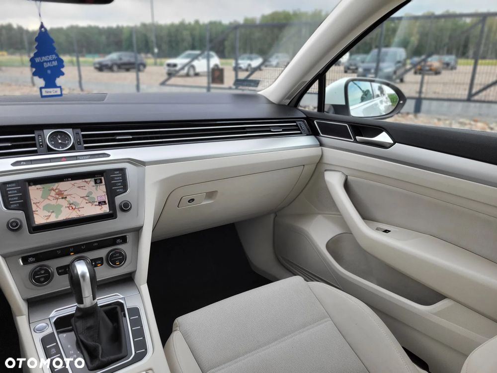 Volkswagen Passat 2.0 TDI BMT Comfortline DSG - 15