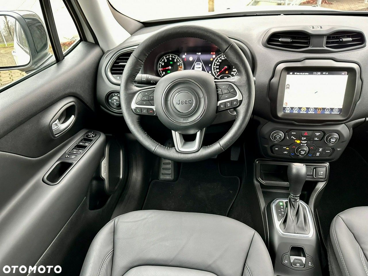 Jeep Renegade - 16