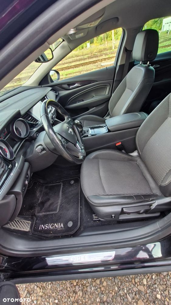 Opel Insignia - 11