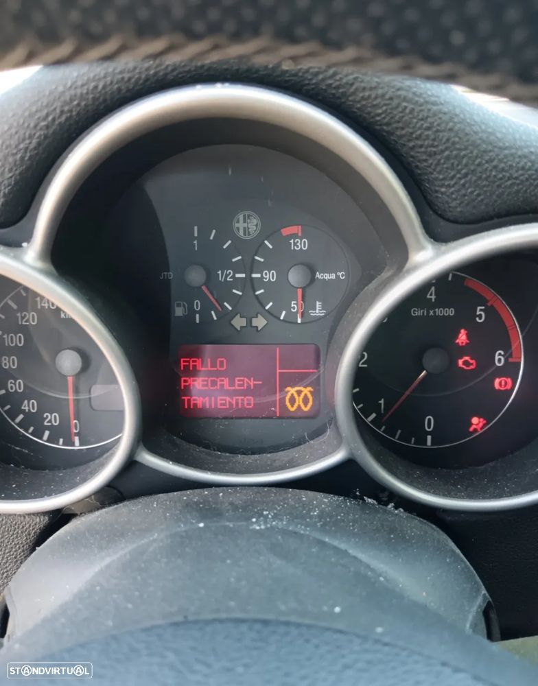 Alfa Romeo 147 1.9 JTD Plus - 16