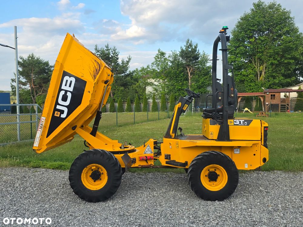 JCB Wozidło JCB 3T -2 automat sprowadzone serwisowane obrotowe 1 wł piękne Thwaites - 24