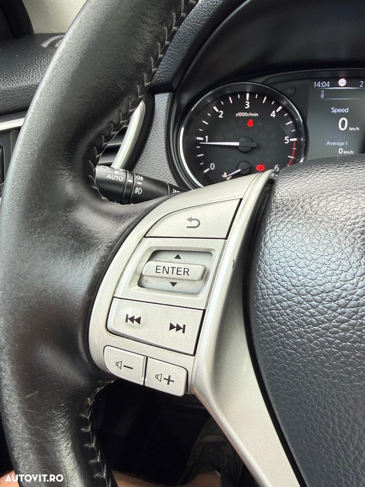 Nissan Qashqai 1.5 DCI N-Connecta - 20