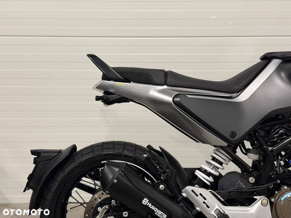 Husqvarna Svartpilen - 18
