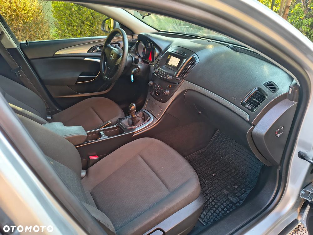 Opel Insignia 1.8 - 6