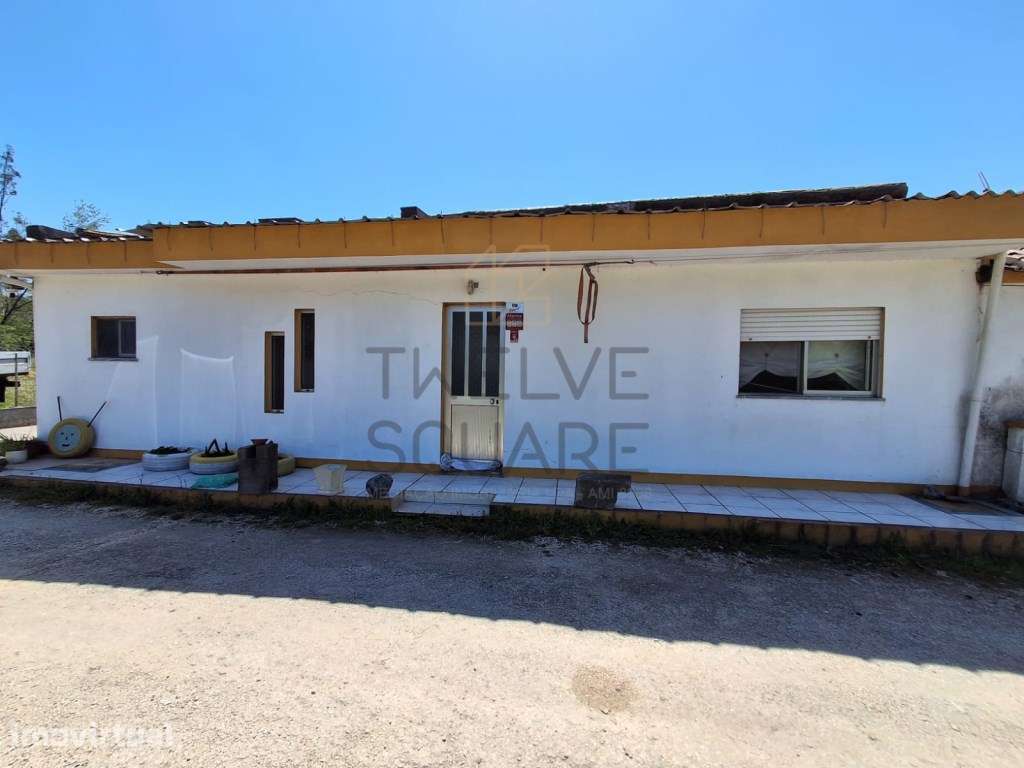 Moradias antigas área const. 382, terreno 7700m2 Potencial de Renta... - Grande imagem: 2/13