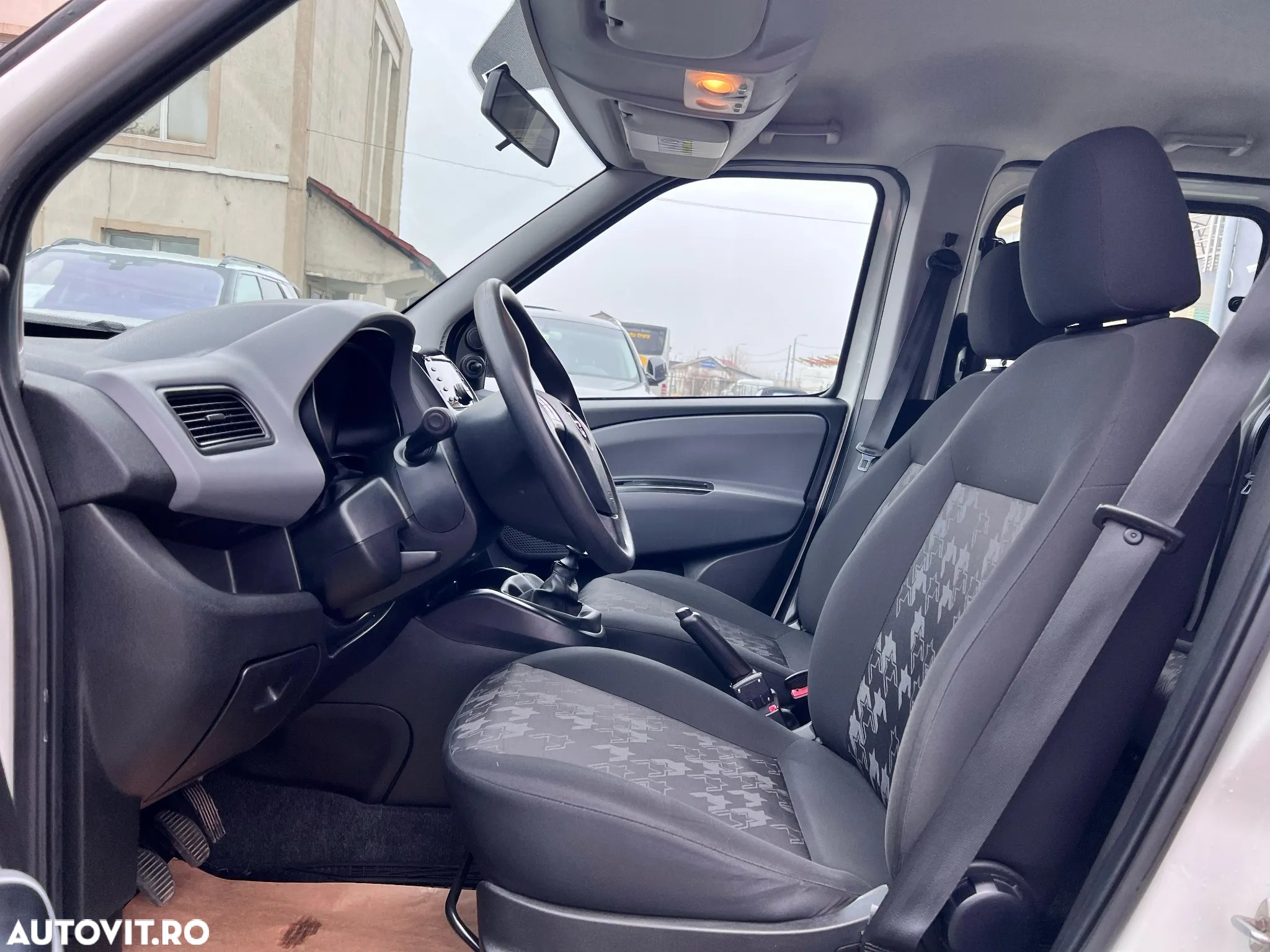 Opel Combo - 10