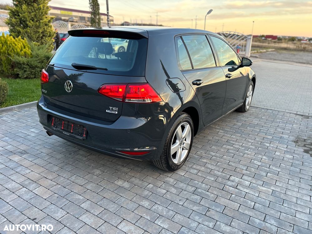 Volkswagen Golf 1.2 TSI BlueMotion Technology DSG Comfortline - 4