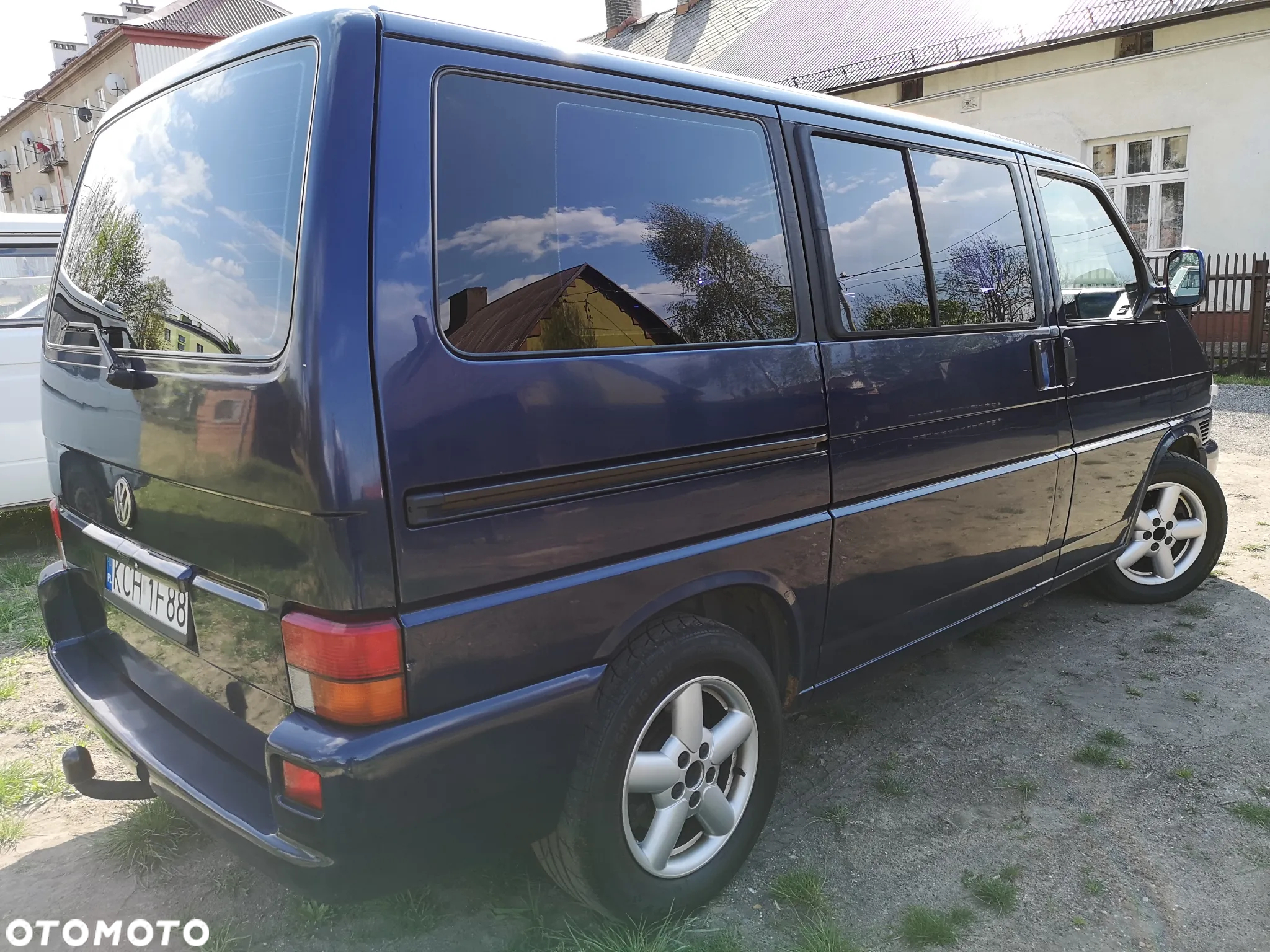 Volkswagen Caravelle - 3