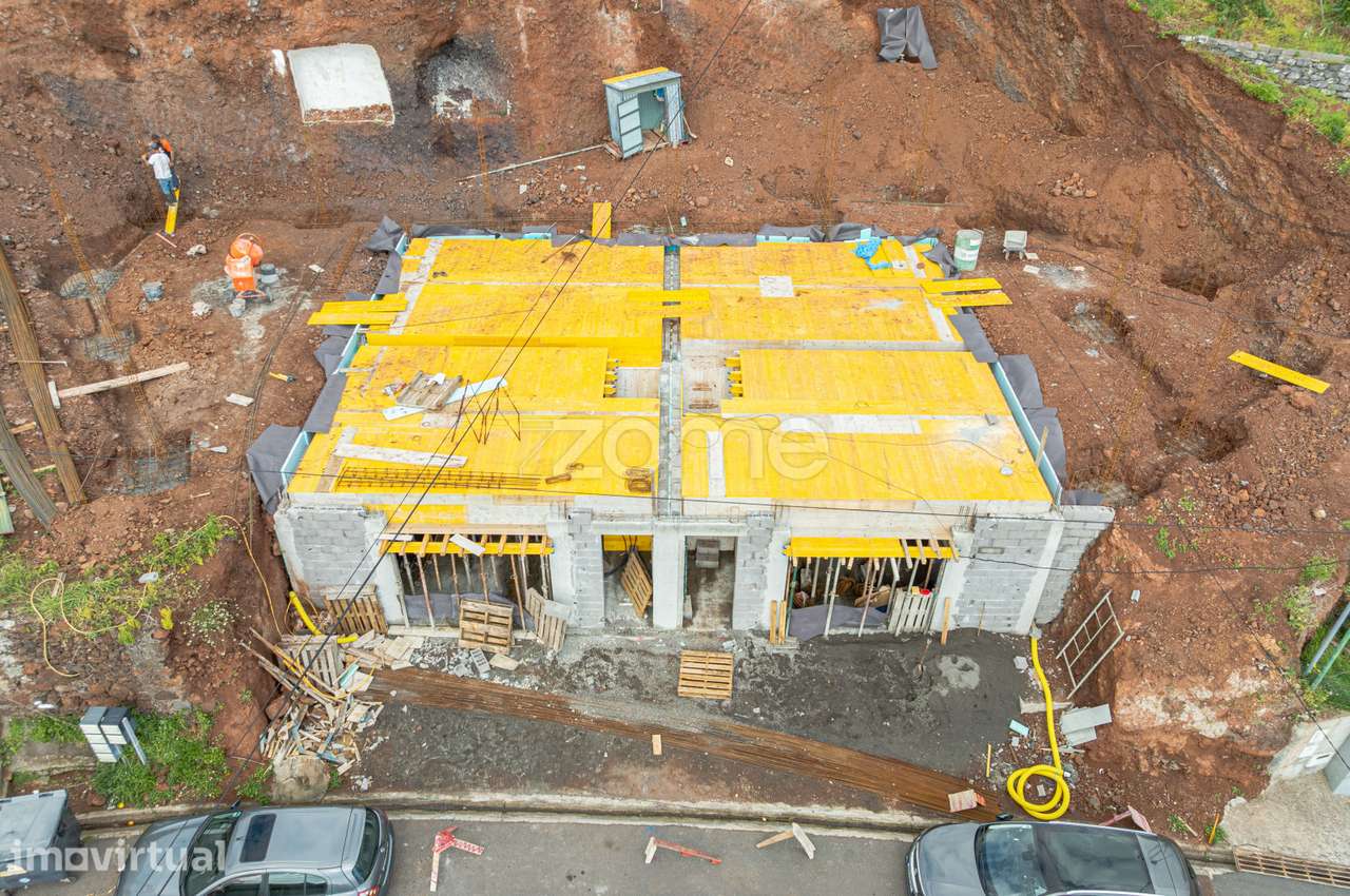 Moradia Geminada| T3 | Câmara de Lobos | Vargem - Grande imagem: 5/21