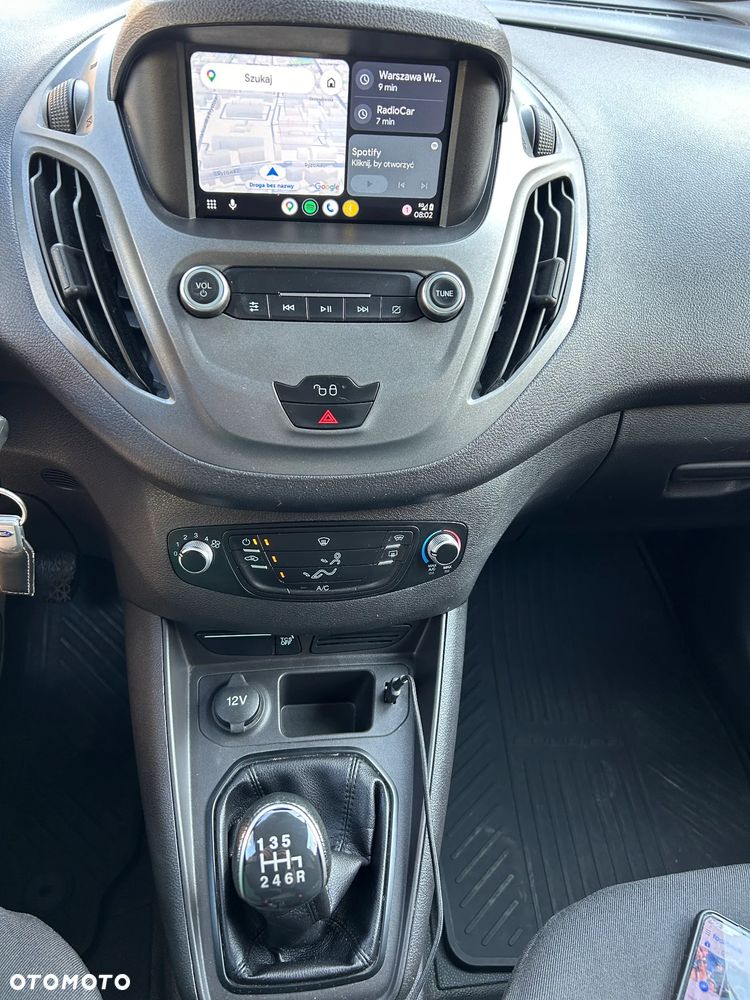 Ford Transit Courier - 23