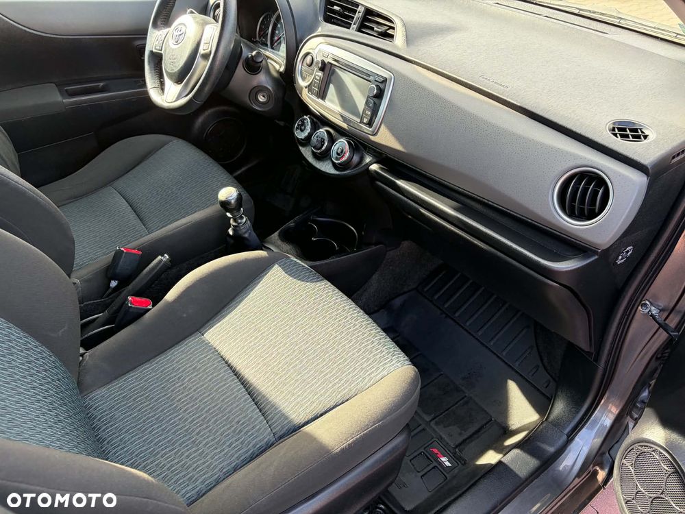Toyota Yaris - 5