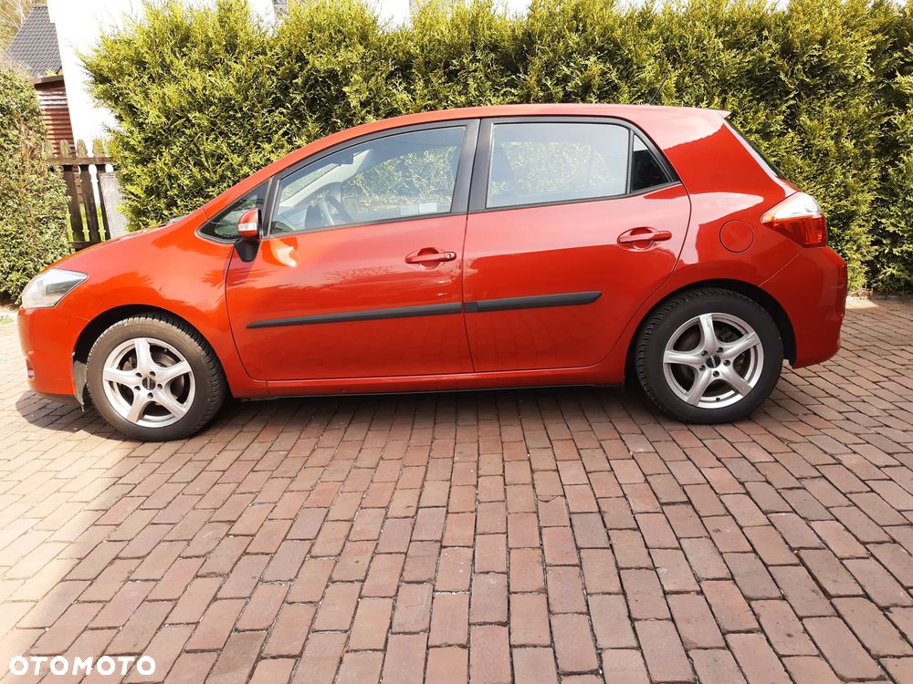 Toyota Auris 1.6 Sprint - 3