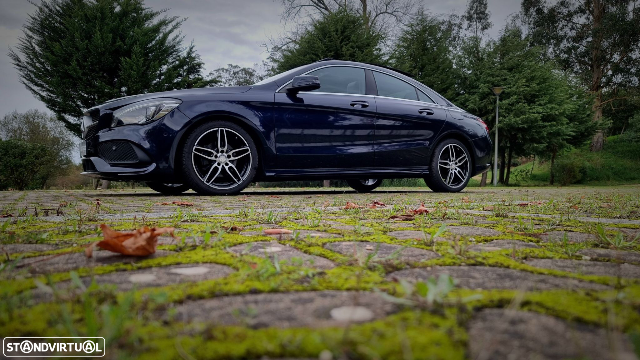 Mercedes-Benz CLA 180 d AMG Line - 4