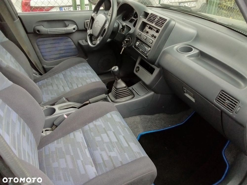 Toyota RAV4 2.0 Fun - 11