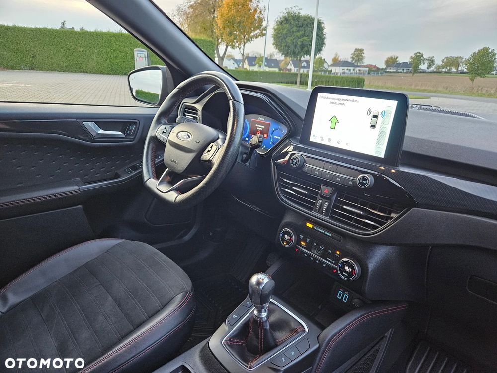 Ford Kuga 2.0 EcoBlue Hybrid ST-LINE X - 17