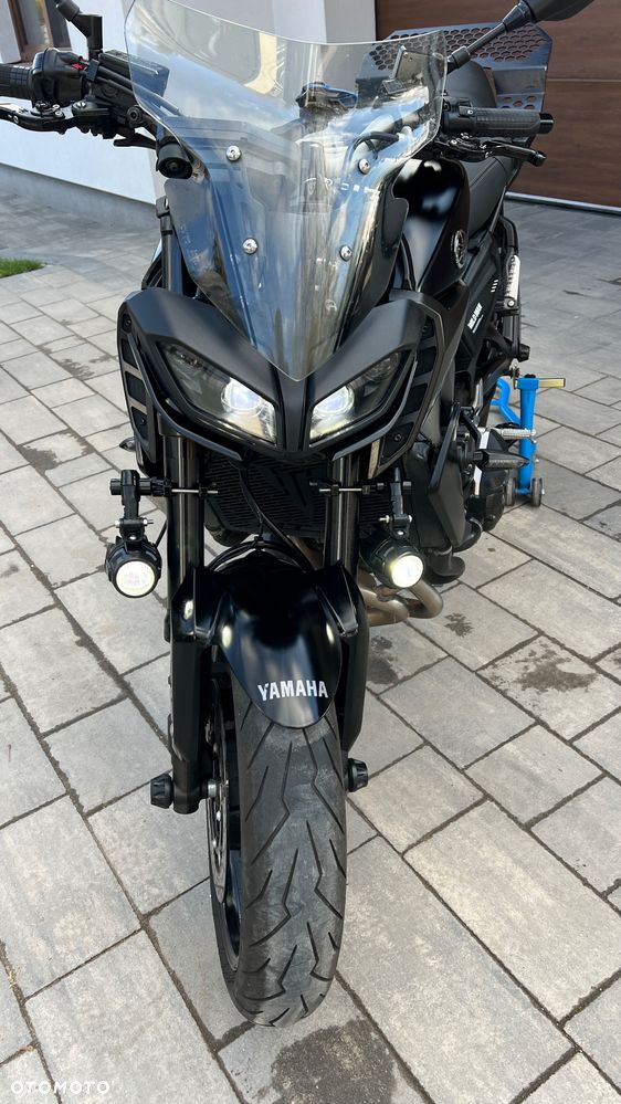 Yamaha MT - 6